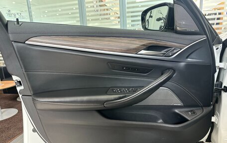 BMW 5 серия, 2019 год, 4 395 000 рублей, 21 фотография