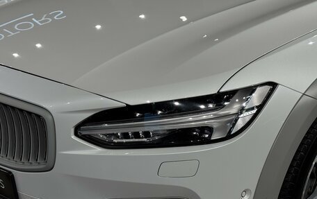 Volvo V90 Cross Country I рестайлинг, 2018 год, 3 190 000 рублей, 8 фотография