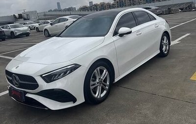 Mercedes-Benz A-Класс, 2022 год, 2 110 000 рублей, 1 фотография