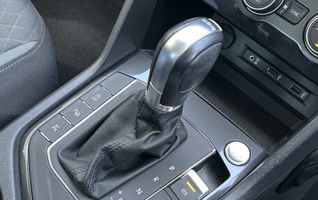 Volkswagen Tiguan II, 2017 год, 1 630 000 рублей, 11 фотография