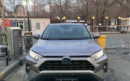 Toyota RAV4, 2021 год, 3 900 000 рублей, 5 фотография
