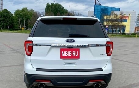 Ford Explorer VI, 2018 год, 2 890 000 рублей, 3 фотография