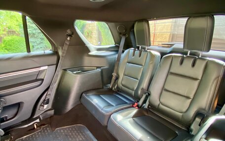 Ford Explorer VI, 2018 год, 2 890 000 рублей, 11 фотография