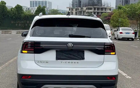 Volkswagen T-Cross I, 2021 год, 1 420 000 рублей, 5 фотография