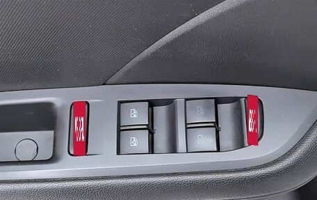 Chevrolet Monza, 2022 год, 1 039 000 рублей, 14 фотография