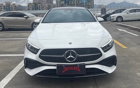Mercedes-Benz A-Класс, 2022 год, 2 110 000 рублей, 2 фотография