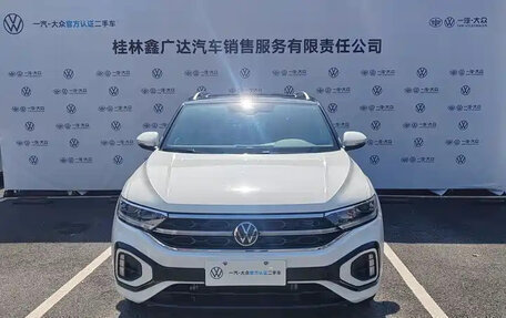 Volkswagen T-Roc I, 2022 год, 1 510 000 рублей, 2 фотография