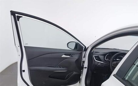 Chevrolet Monza, 2021 год, 1 132 000 рублей, 6 фотография