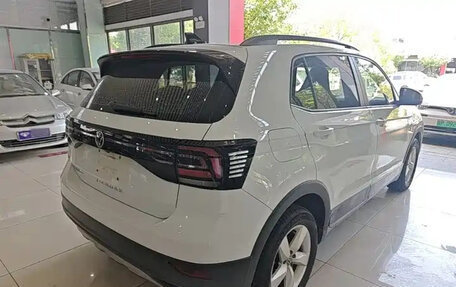 Volkswagen T-Cross I, 2021 год, 1 480 000 рублей, 6 фотография