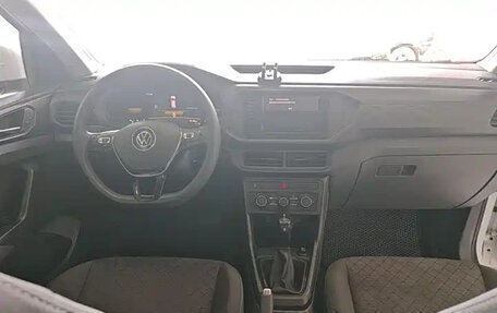 Volkswagen T-Cross I, 2021 год, 1 480 000 рублей, 9 фотография