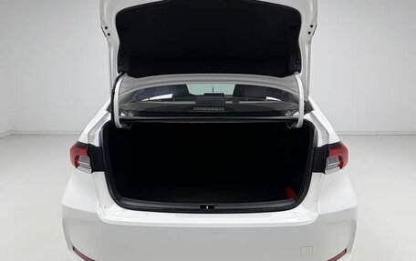 Toyota Corolla, 2023 год, 1 284 005 рублей, 8 фотография