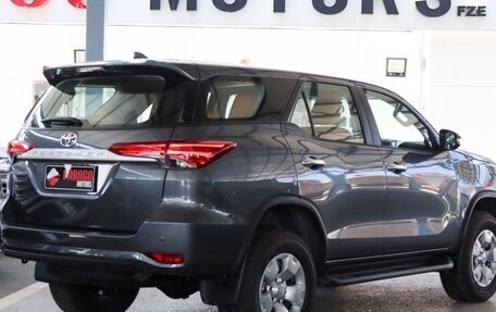Toyota Fortuner II, 2026 год, 4 750 000 рублей, 6 фотография