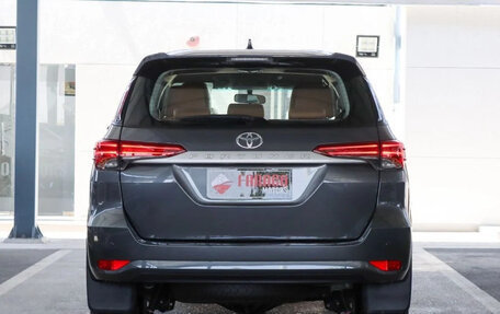 Toyota Fortuner II, 2026 год, 4 750 000 рублей, 8 фотография