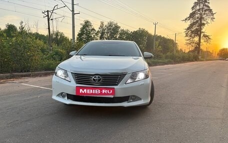 Toyota Camry, 2014 год, 1 610 000 рублей, 2 фотография