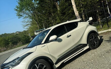 Toyota C-HR I рестайлинг, 2017 год, 2 050 000 рублей, 4 фотография