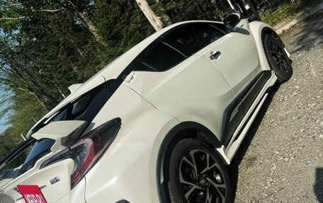 Toyota C-HR I рестайлинг, 2017 год, 2 050 000 рублей, 3 фотография