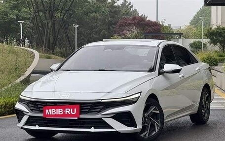 Hyundai Elantra, 2023 год, 1 420 005 рублей, 3 фотография