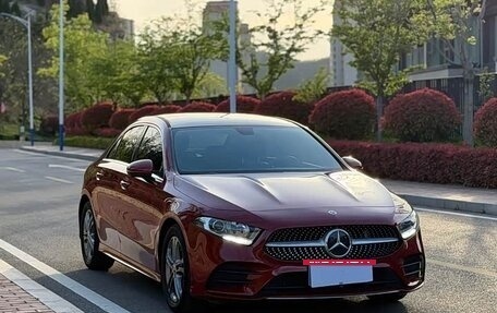 Mercedes-Benz A-Класс, 2022 год, 1 756 000 рублей, 3 фотография