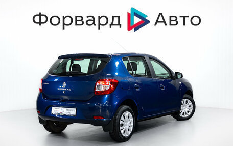 Renault Sandero II рестайлинг, 2014 год, 800 000 рублей, 8 фотография