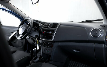 Renault Sandero II рестайлинг, 2014 год, 800 000 рублей, 17 фотография