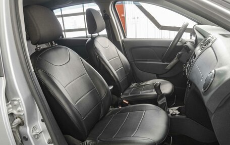 Renault Logan II, 2019 год, 949 000 рублей, 8 фотография
