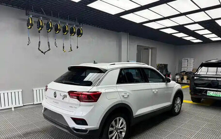 Volkswagen T-Roc I, 2022 год, 1 570 000 рублей, 6 фотография