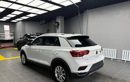 Volkswagen T-Roc I, 2022 год, 1 570 000 рублей, 4 фотография