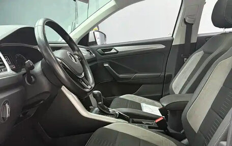 Volkswagen T-Roc I, 2022 год, 1 570 000 рублей, 7 фотография