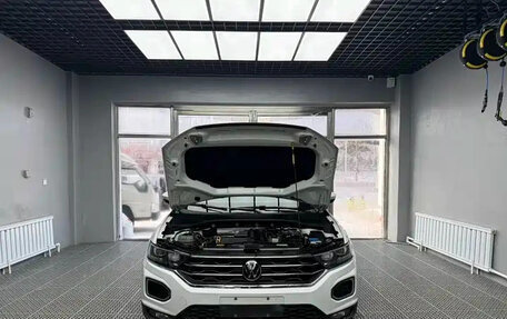 Volkswagen T-Roc I, 2022 год, 1 570 000 рублей, 13 фотография
