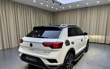 Volkswagen T-Roc I, 2022 год, 1 560 000 рублей, 6 фотография