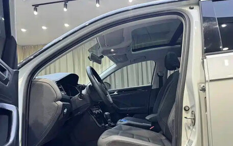 Volkswagen T-Roc I, 2022 год, 1 560 000 рублей, 7 фотография