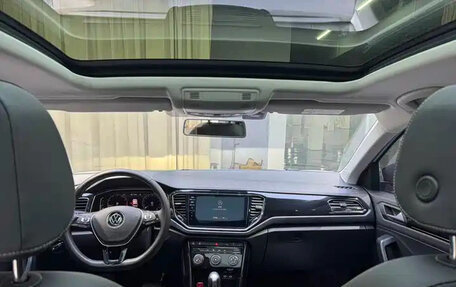 Volkswagen T-Roc I, 2022 год, 1 560 000 рублей, 10 фотография