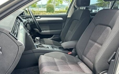 Volkswagen Passat B8 рестайлинг, 2016 год, 1 285 000 рублей, 7 фотография