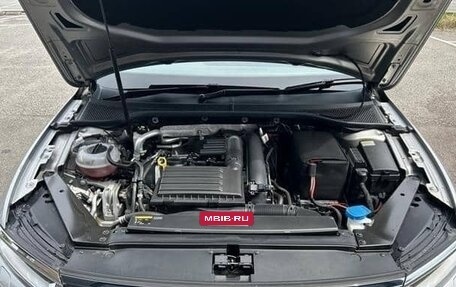 Volkswagen Passat B8 рестайлинг, 2016 год, 1 285 000 рублей, 20 фотография