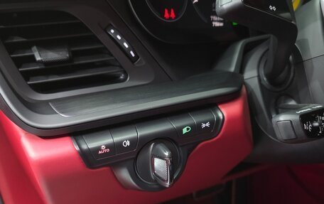 Porsche 911, 2023 год, 17 105 000 рублей, 14 фотография