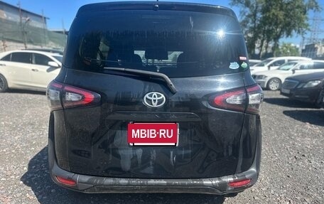 Toyota Sienta II, 2016 год, 900 000 рублей, 6 фотография