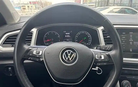 Volkswagen T-Roc I, 2022 год, 1 600 000 рублей, 7 фотография
