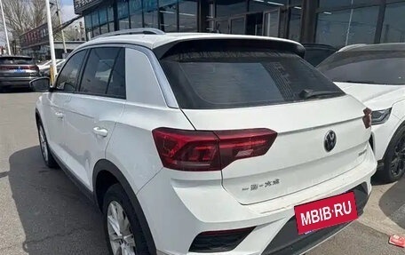 Volkswagen T-Roc I, 2022 год, 1 600 000 рублей, 4 фотография