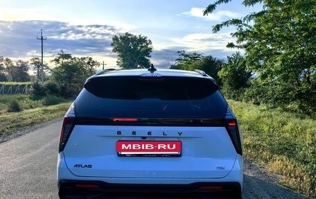 Geely Atlas, 2024 год, 3 400 000 рублей, 3 фотография