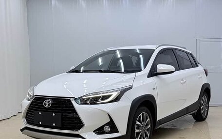 Toyota Yaris XP150 рестайлинг, 2022 год, 1 071 000 рублей, 1 фотография