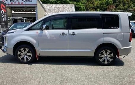 Mitsubishi Delica D:5 I, 2022 год, 2 550 000 рублей, 8 фотография
