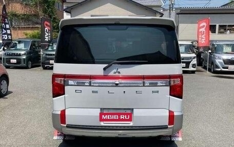 Mitsubishi Delica D:5 I, 2022 год, 2 550 000 рублей, 6 фотография