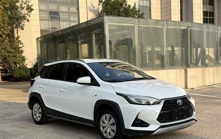 Toyota Yaris XP150 рестайлинг, 2023 год, 1 055 000 рублей, 3 фотография