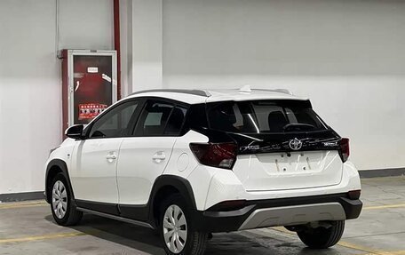 Toyota Yaris XP150 рестайлинг, 2022 год, 1 057 000 рублей, 6 фотография