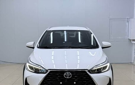 Toyota Yaris XP150 рестайлинг, 2022 год, 1 071 000 рублей, 2 фотография