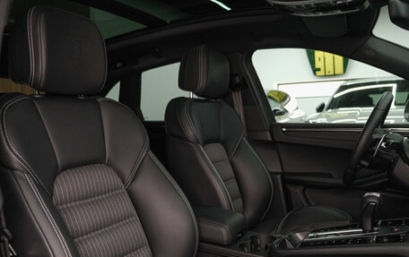 Porsche Macan I рестайлинг, 2024 год, 9 990 000 рублей, 2 фотография