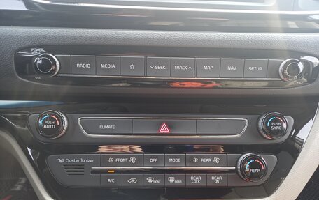 KIA Carnival III, 2019 год, 3 250 000 рублей, 11 фотография