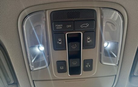 KIA Carnival III, 2019 год, 3 250 000 рублей, 15 фотография
