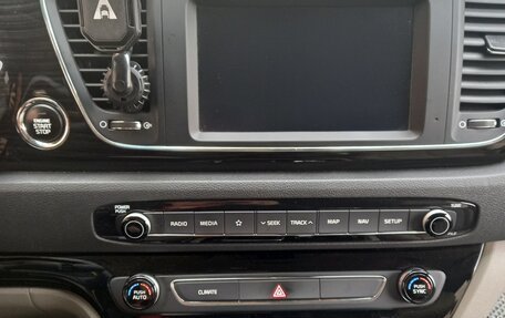KIA Carnival III, 2019 год, 3 250 000 рублей, 35 фотография