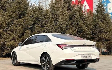Hyundai Elantra, 2022 год, 1 220 000 рублей, 6 фотография